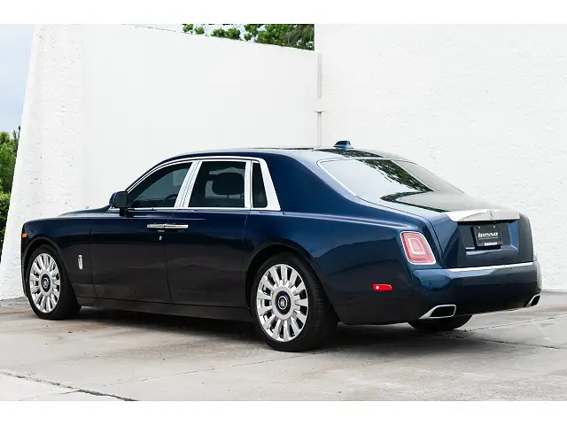 2022 Rolls-Royce Phantom