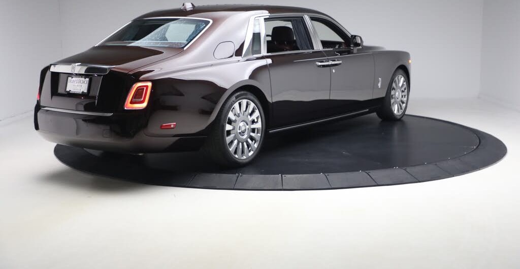 2018 Rolls-Royce Phantom RWD Luxury Sedan