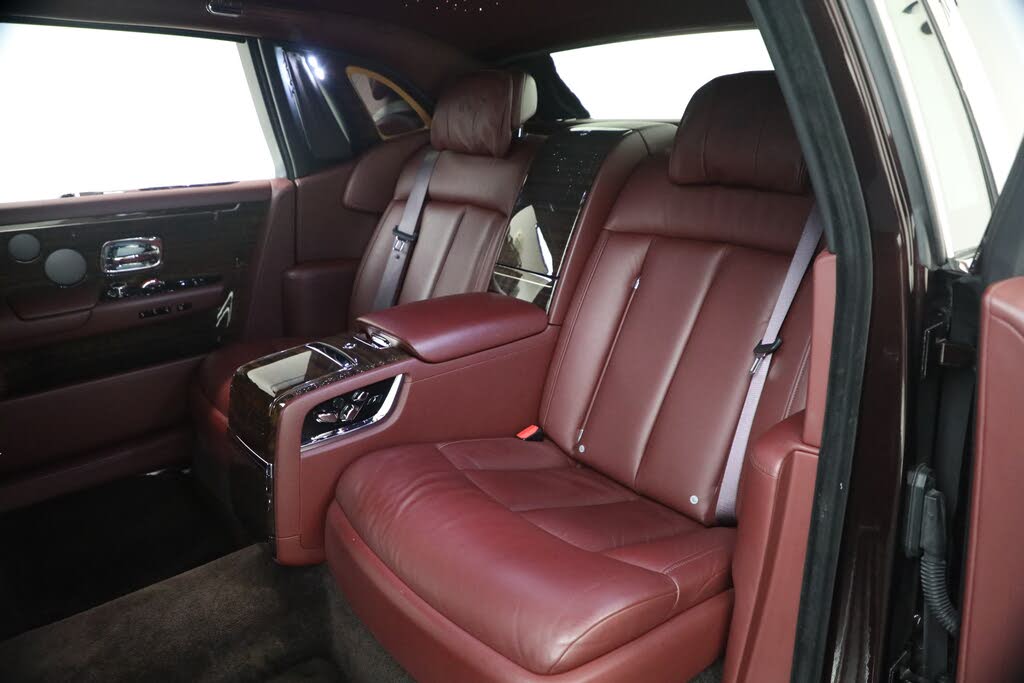 2018 Rolls-Royce Phantom RWD Luxury Sedan