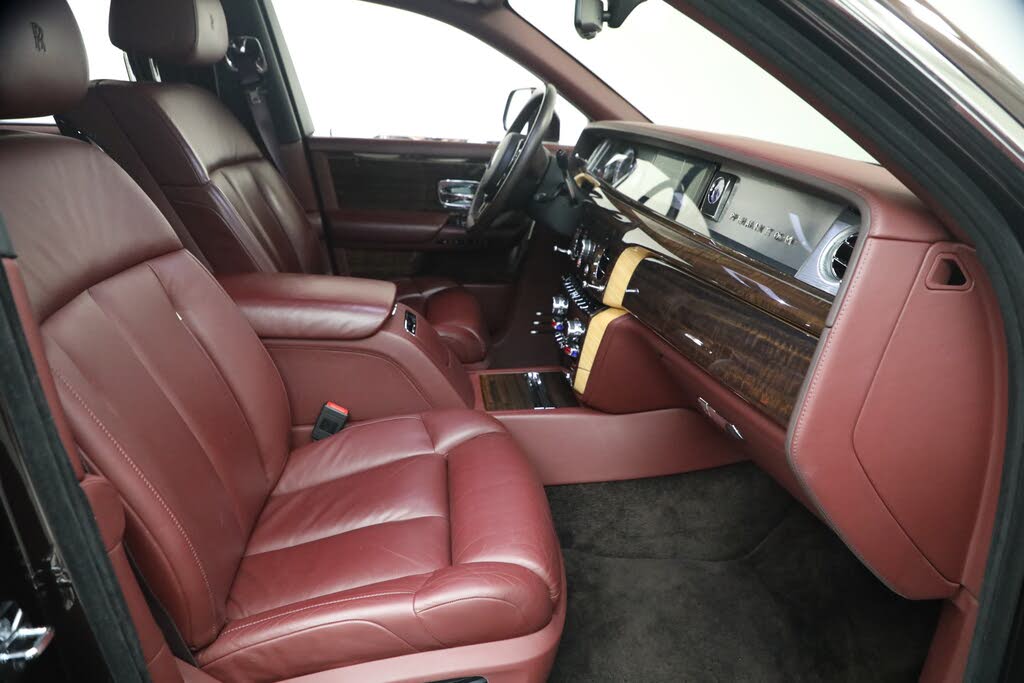 2018 Rolls-Royce Phantom RWD Luxury Sedan