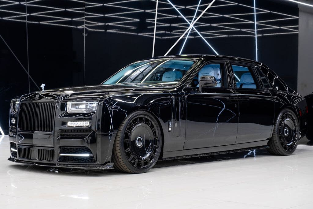 2026 Ultra-Luxury Rolls-Royce Phantom