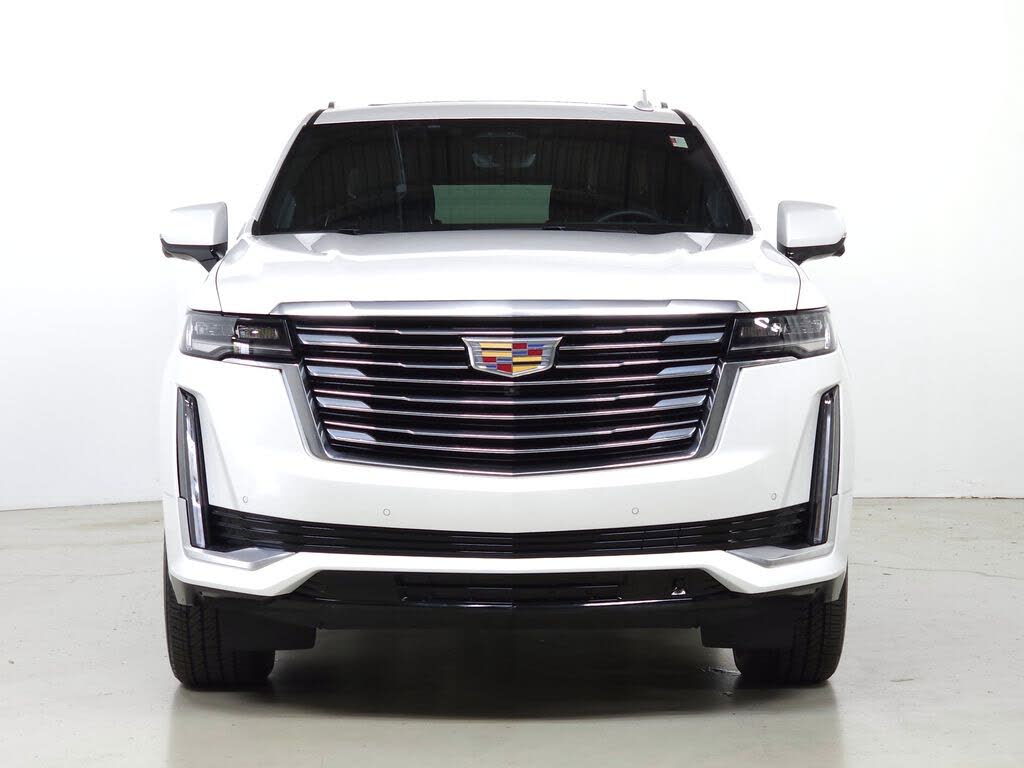 Explore the 2024 Cadillac Escalade ESV Luxury SUV