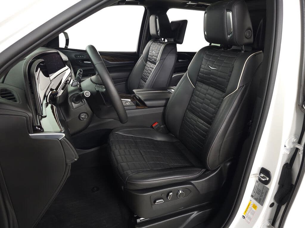 Explore the 2024 Cadillac Escalade ESV Luxury SUV
