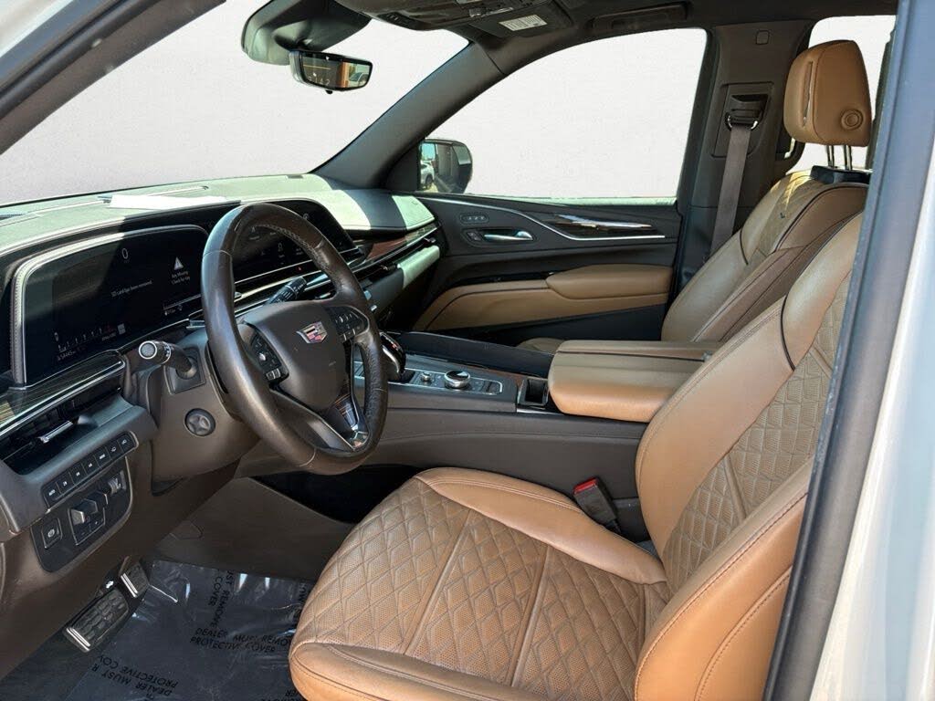 2022 Escalade Sport 4WD – Bold Design, Luxury Interior