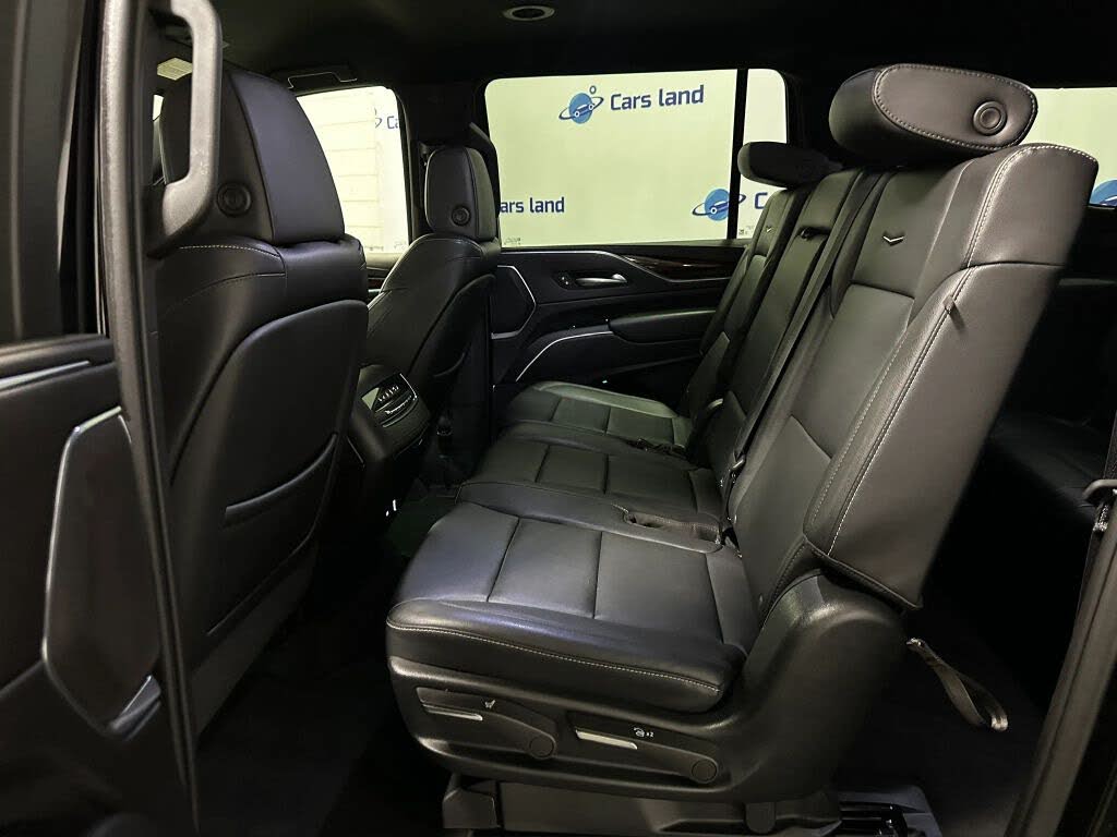 Luxury 2023 Cadillac Escalade ESV – Diesel Power SUV