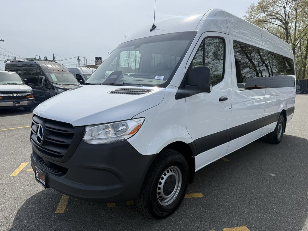 2025 Mercedes-Benz Sprinter 2500 High Roof Van