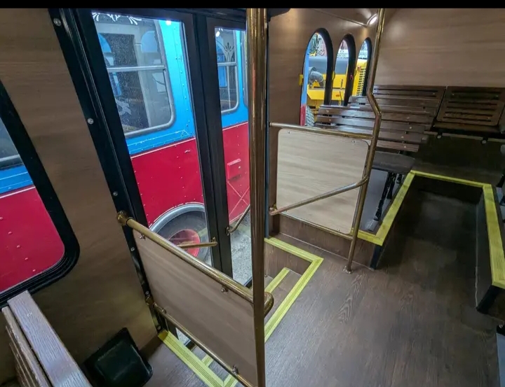 2017 Arboc Specialty Trolley