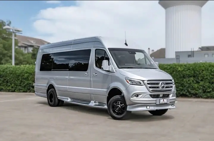 2023 Mercedes Benz Sprinter
