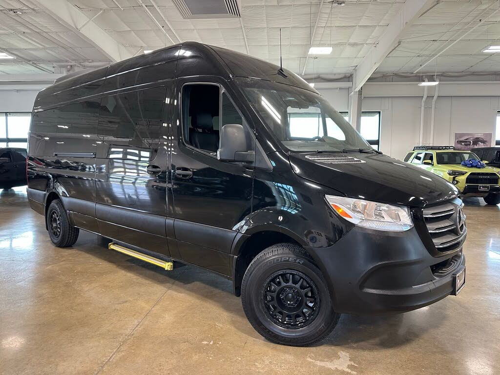 2022 Mercedes-Benz Sprinter 2500 Passenger Van