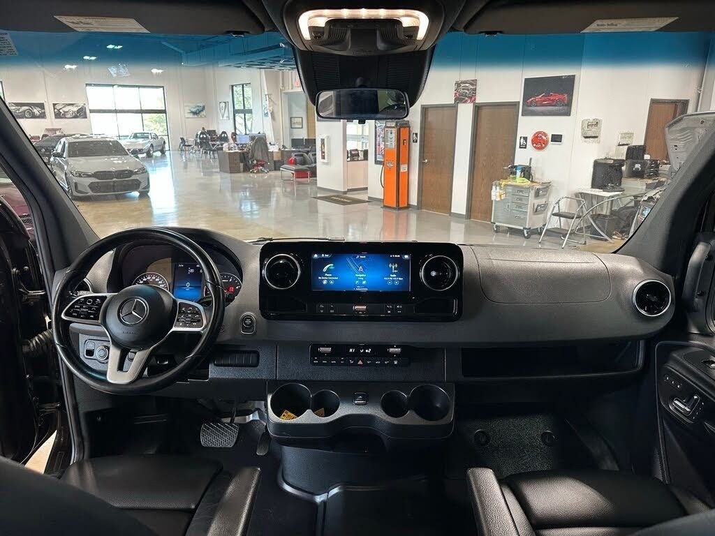 2022 Mercedes-Benz Sprinter 2500 Passenger Van