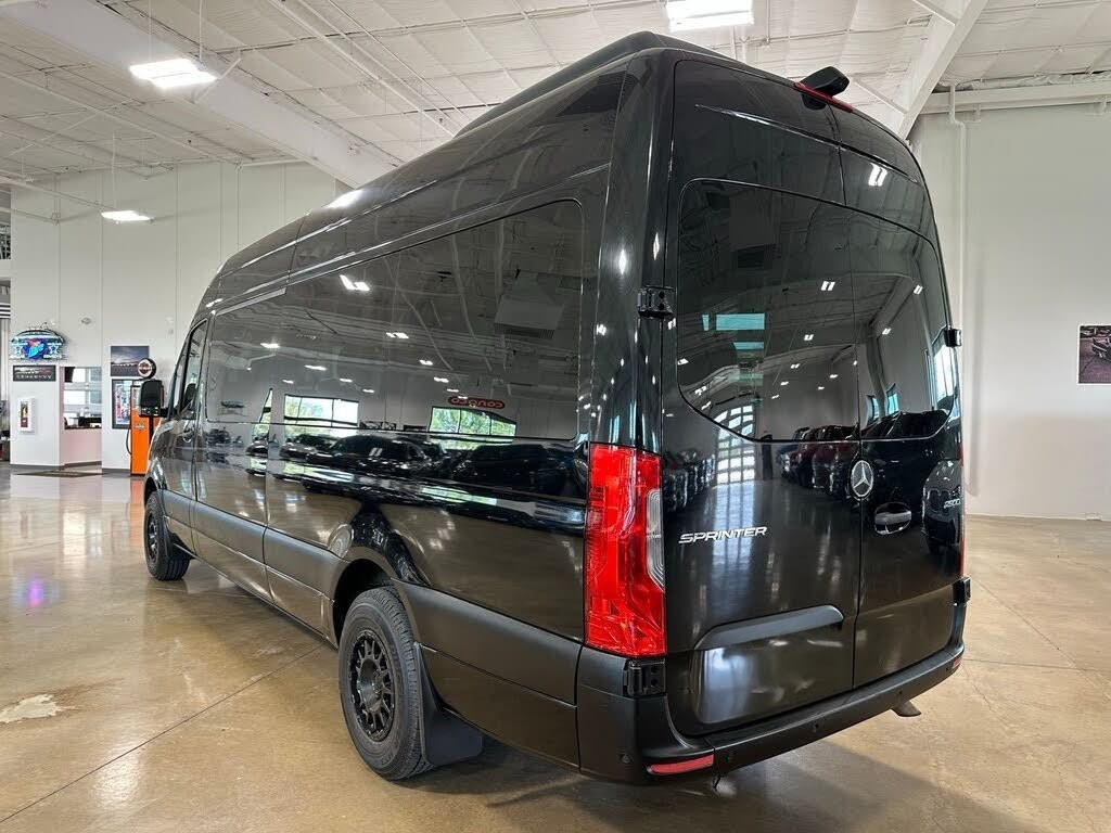 2022 Mercedes-Benz Sprinter 2500 Passenger Van