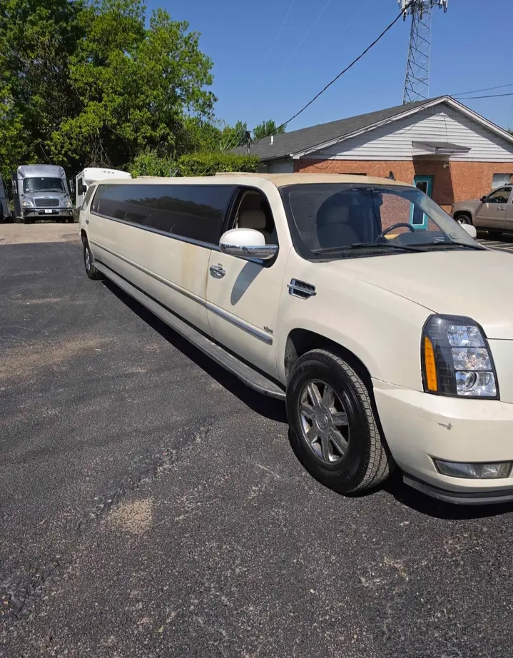 2007 Cadillac Escalade ESV Limousine