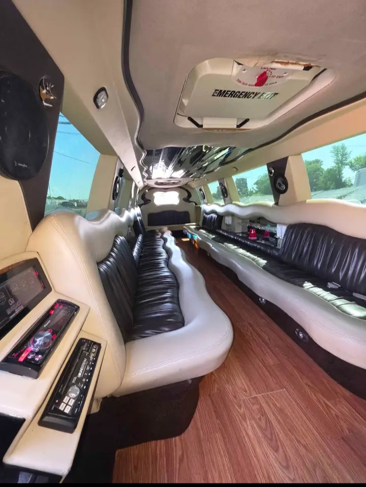 2007 Cadillac Escalade ESV Limousine