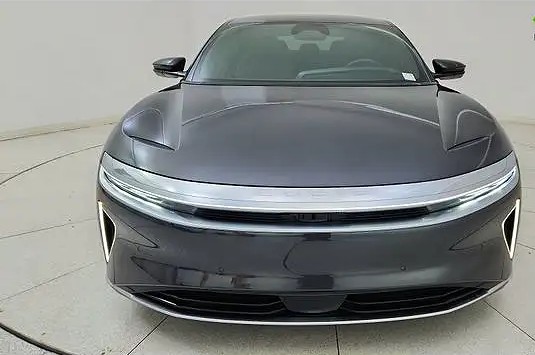 Advanced 2024 Lucid Air Touring Sedan