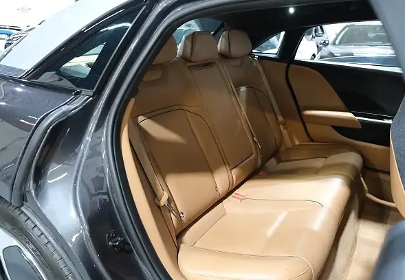 2023 Lucid Air Touring AWD –Powerful & Efficient