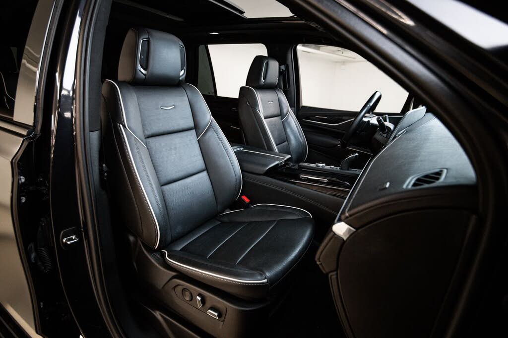 2023 Cadillac Escalade Sport 4WD Luxury SUV