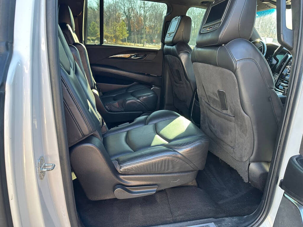 Spacious 2018 Escalade ESV Platinum SUV