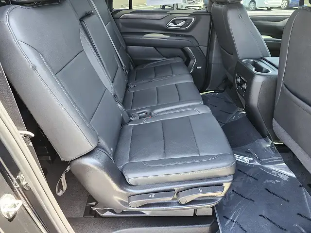 Low Mileage 2023 Suburban Z71 SUV