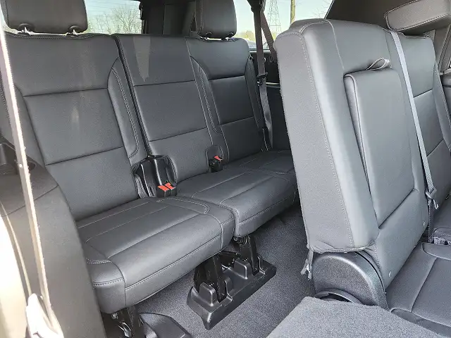 Low Mileage 2023 Suburban Z71 SUV