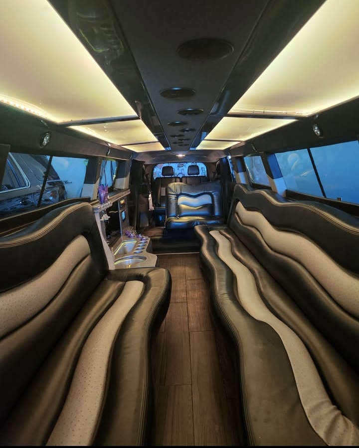 2016 Dodge Durango Limousine