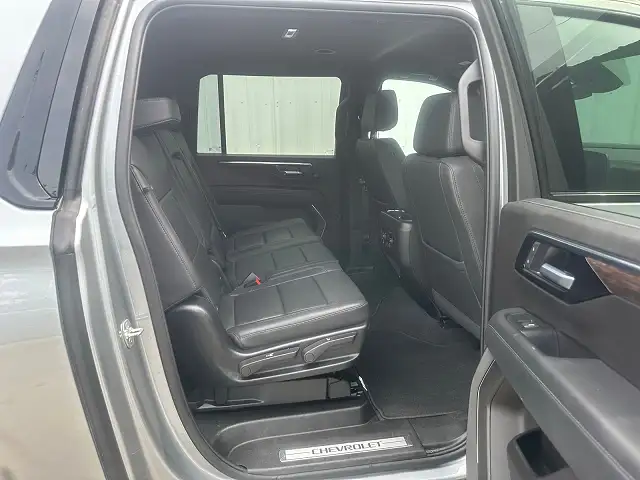 2025 Chevrolet Suburban Z71 4WD Premium SUV