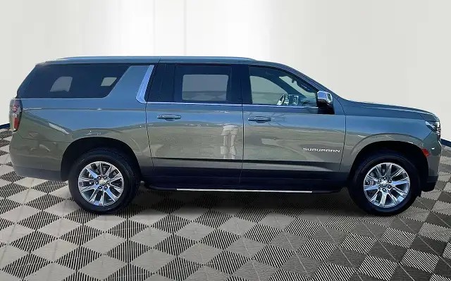 2023 Chevrolet Suburban Premier 4WD Full Size SUV