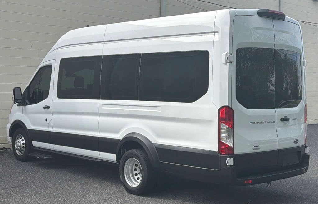 2022 Ford Transit Passenger 350 XL Extended
