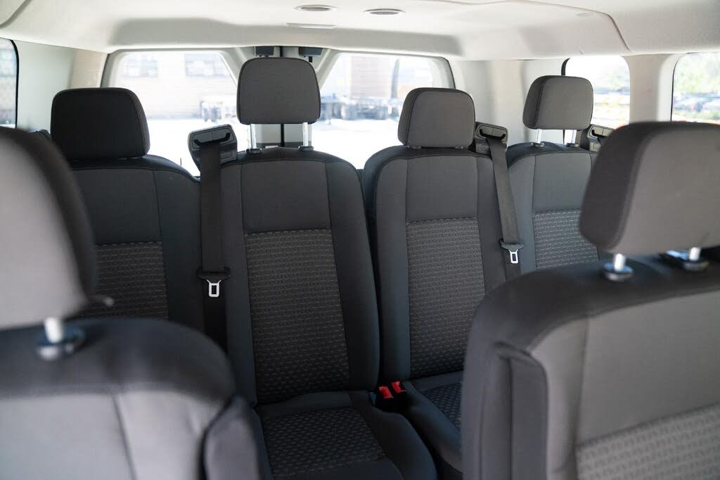 2023 Ford Transit Passenger Low Roof LB RWD