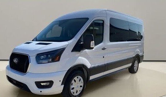 2026 Ford Transit Passenger 350 XLT Medium Roof