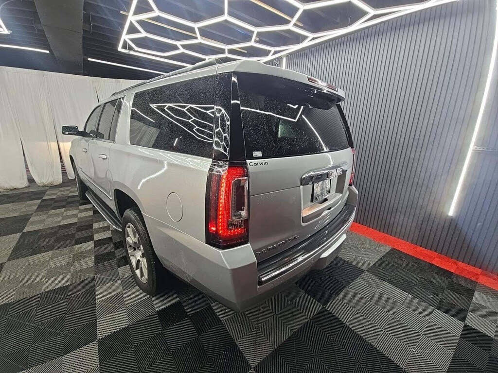 2020 Yukon XL Denali 4WD – Premium Full-Size SUV