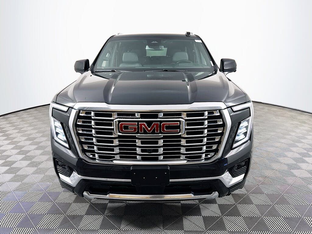 Low-Mileage 2025 GMC Yukon XL Denali 4WD SUV