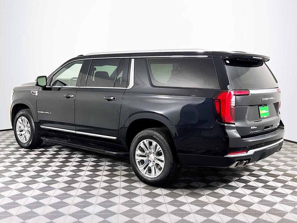 Low-Mileage 2025 GMC Yukon XL Denali 4WD SUV