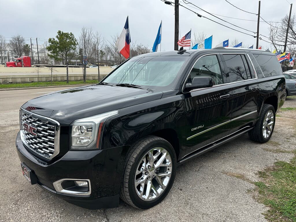 Spacious Black 2019 GMC Yukon XL Denali SUV