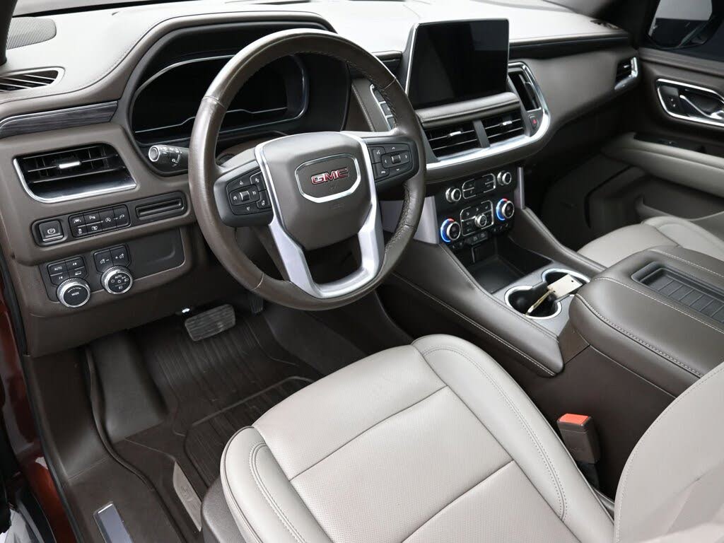 2022 GMC Yukon SLT - SUV