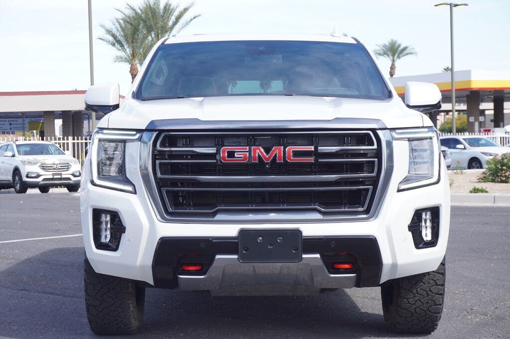 2024 GMC Yukon AT4 4WD – Premium Full-Size SUV