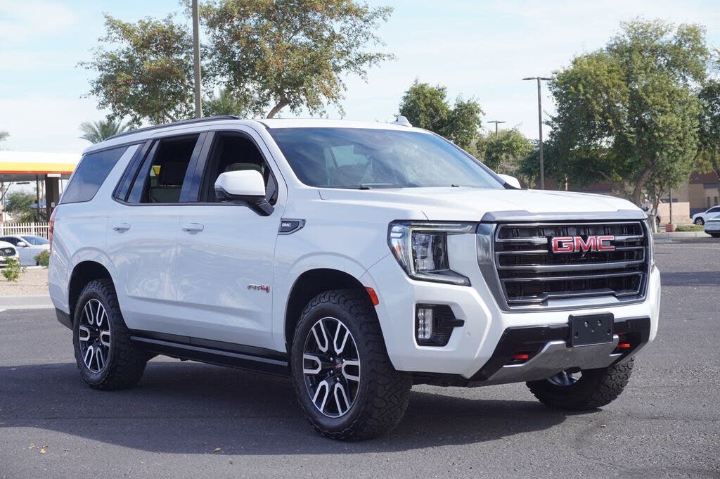 2024 GMC Yukon AT4 4WD – Premium Full-Size SUV