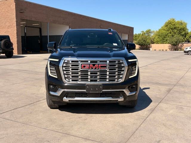2025 GMC Yukon XL Denali 4WD – Spacious Luxury SUV