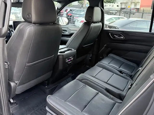 2022 GMC Yukon XL SLT – Well-Equipped SUV