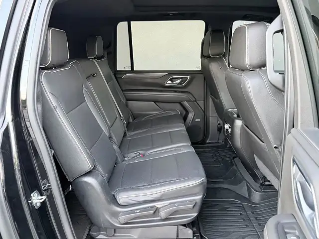 2022 GMC Yukon XL SLT – Well-Equipped SUV