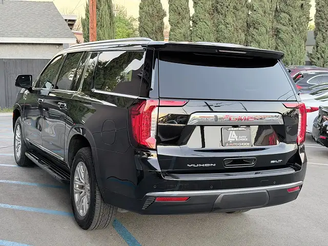 2022 GMC Yukon XL SLT – Well-Equipped SUV