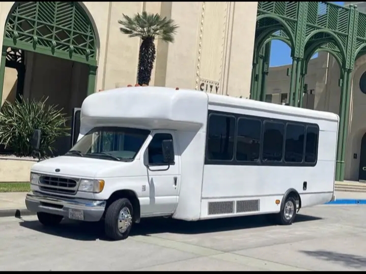 2001 Ford E-450 Party Bus