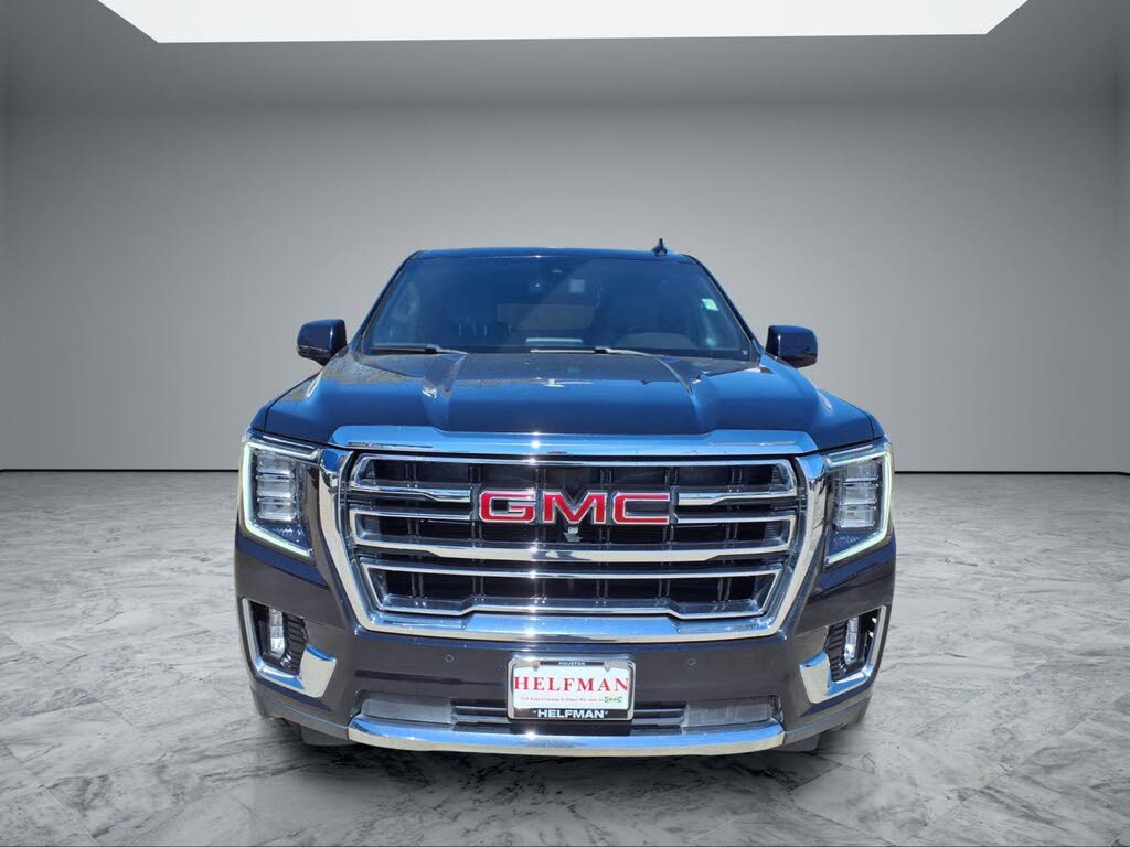 Spacious 2022 GMC Yukon XL SLT RWD SUV with V8 Power