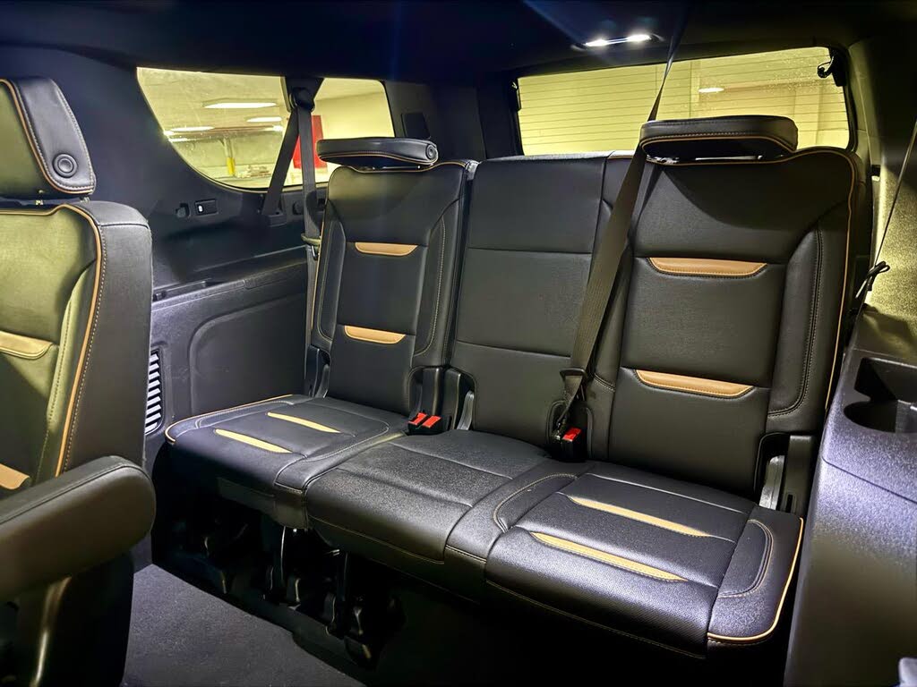 2023 GMC Yukon XL SUV with 6.2L V8 Power