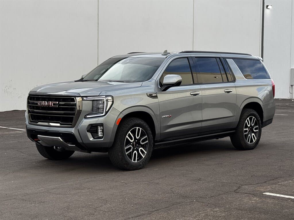 Low - Mileage 2024 GMC Yukon XL AT4 4WD SUV