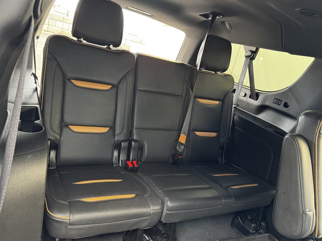 Low - Mileage 2024 GMC Yukon XL AT4 4WD SUV