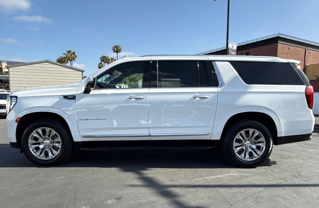 2024 GMC Yukon XL Denali 4WD – Spacious Luxury SUV