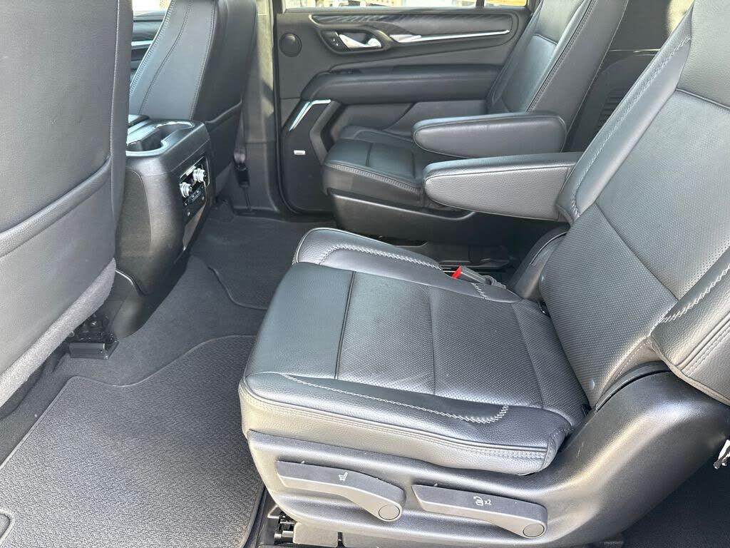 2024 GMC Yukon XL Denali 4WD – Spacious Luxury SUV