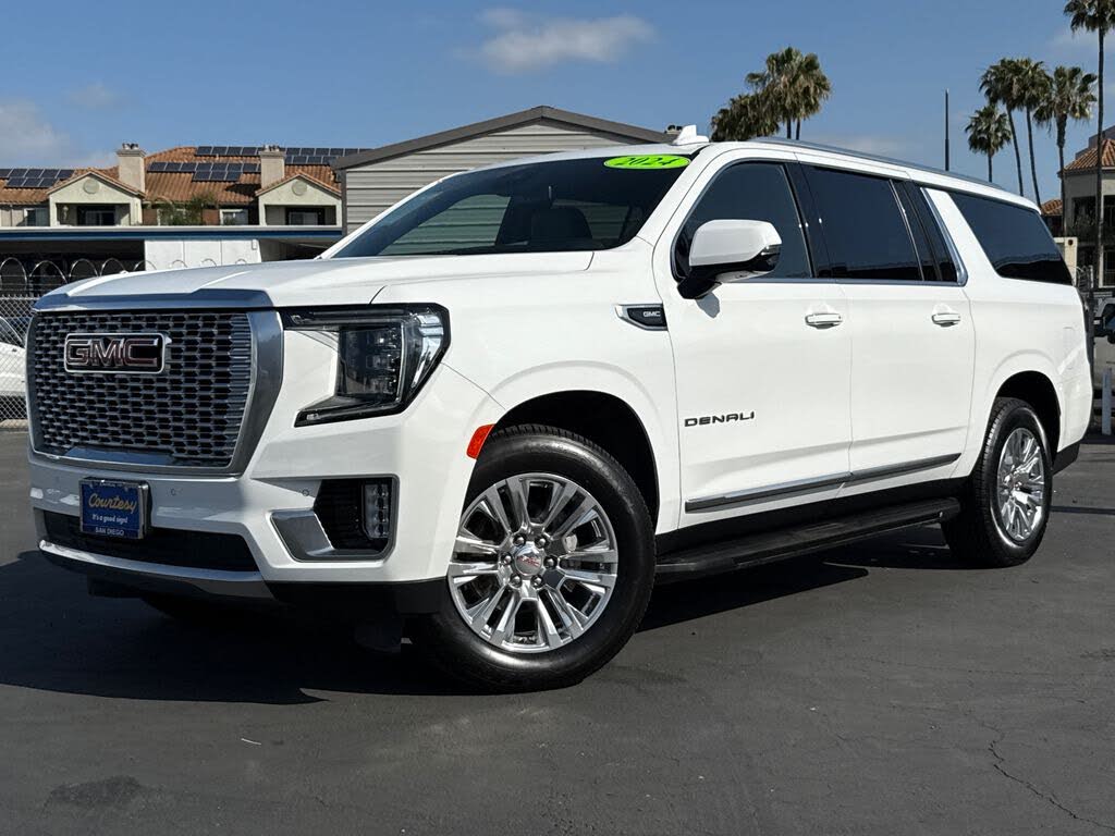 2024 GMC Yukon XL Denali 4WD – Spacious Luxury SUV