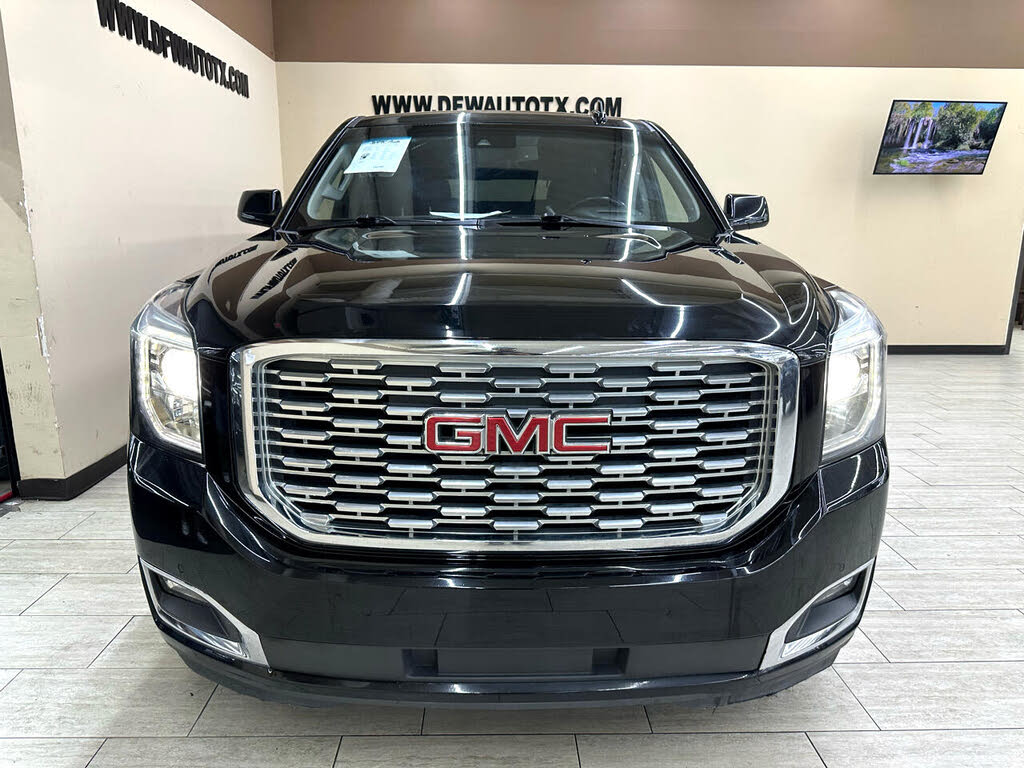 Spacious 2020 GMC Yukon XL Denali 4WD SUV