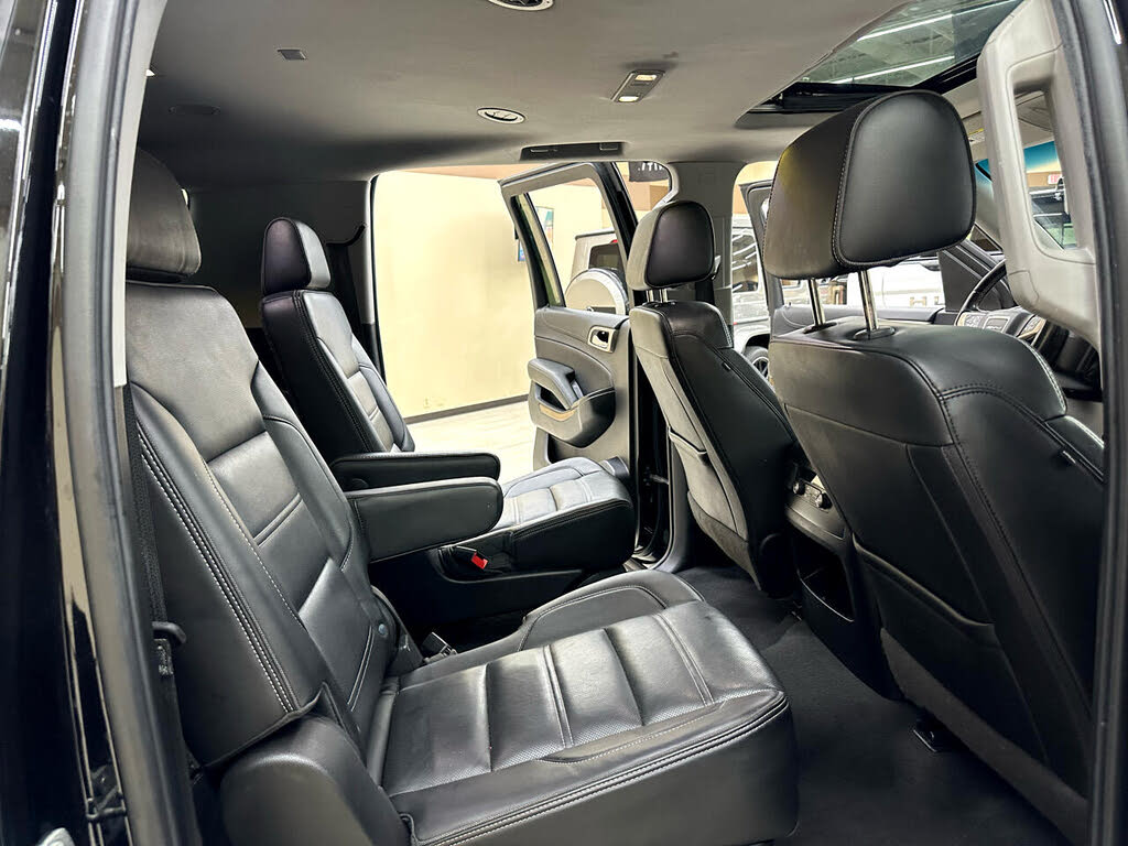 Spacious 2020 GMC Yukon XL Denali 4WD SUV
